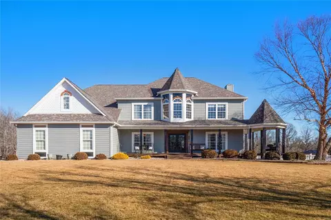 1605 Prospector Trl, Wentzville, MO 63385
