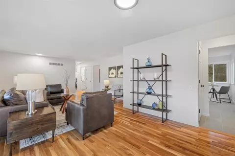 5 Marie Ct, Manchester, MO 63011 photo 9