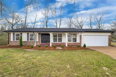 5 Marie Ct, Manchester, MO 63011 photo 3
