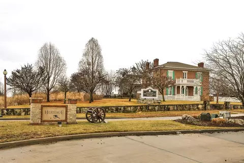1440 Heritage #306, Saint Charles, MO 63303