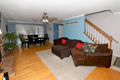 Living - 1436 Pepperdine Ct, Ballwin, MO 63021 photo 4 of 6