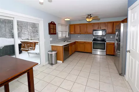 Kitchen - 1436 Pepperdine Ct, Ballwin, MO 63021 photo 1 of 5