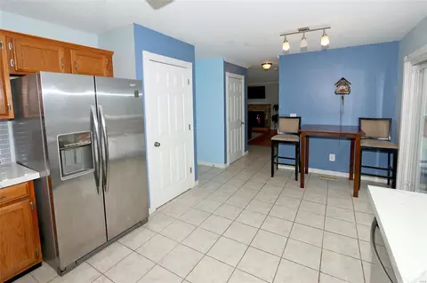 Kitchen - 1436 Pepperdine Ct, Ballwin, MO 63021 photo 5 of 5