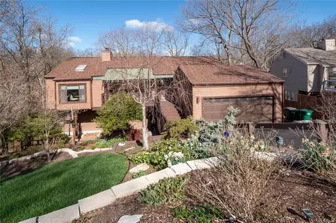 519 Rotherwood Ct, Saint Louis, MO 63122