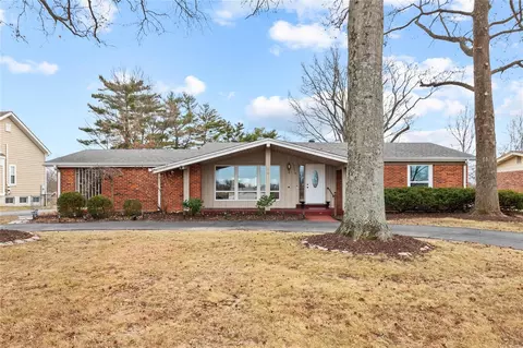 15216 Clayton Rd, Ballwin, MO 63011 photo 1
