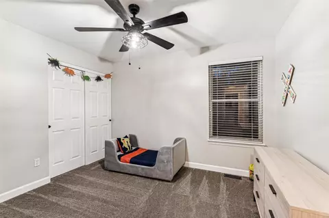Bedroom - 389 Gateford Dr, Ballwin, MO 63021 photo 4 of 6