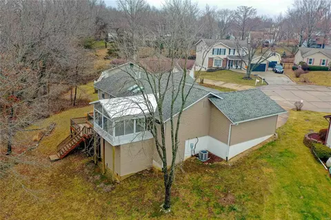 19 Cedar Knolls Ct, Weldon Spring, MO 63304 photo 2