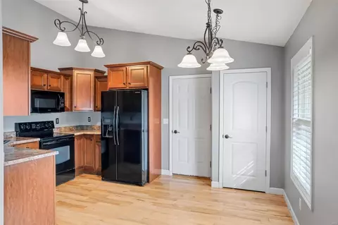 Kitchen - 63 White Doe Ct, Eureka, MO 63025 photo 4 of 4