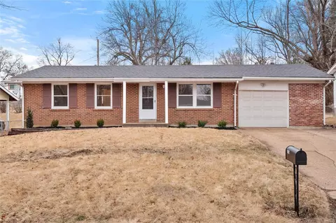1575 Hudson Rd, Saint Louis, MO 63136