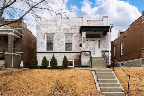 4734 Rosa Ave, Saint Louis, MO 63116