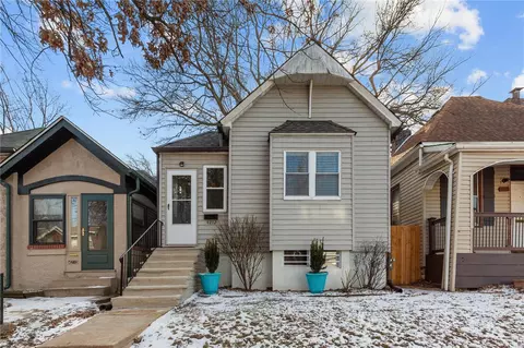 4212 Humphrey St, Saint Louis, MO 63116