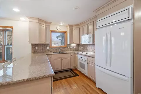Kitchen - 16777 Clayton Rd, Wildwood, MO 63011 photo 3 of 3