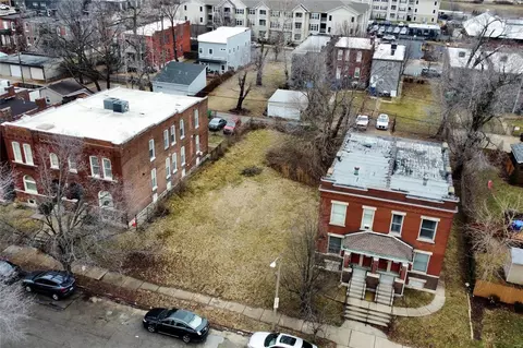4439 Gibson Ave, Saint Louis, MO 63110