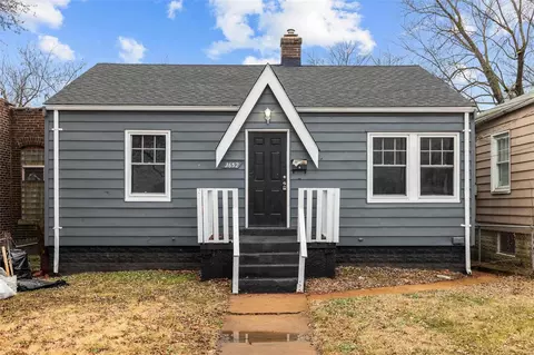 3652 Weber Rd, Saint Louis, MO 63125