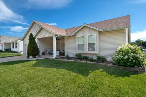 1182 Bellow Falls Dr, O'fallon, MO 63368 photo 2