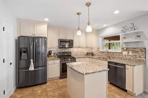 1182 Bellow Falls Dr, O'fallon, MO 63368 photo 8