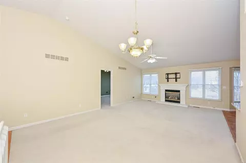 2127 Ingalls Cir, O'fallon, MO 63368 photo 4
