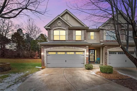 156 Distinction Dr, Lake Saint Louis, MO 63367
