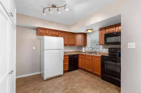 Kitchen - 9032 Kickapoo Dr, Saint Louis, MO 63123 photo 3 of 5