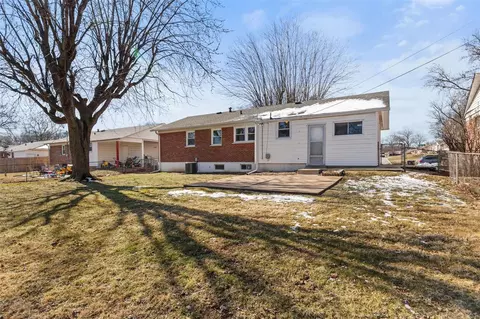 Exterior - 9032 Kickapoo Dr, Saint Louis, MO 63123 photo 5 of 8