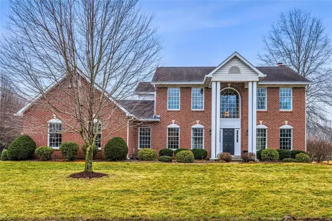 5205 Shetland Dr, Weldon Spring, MO 63304