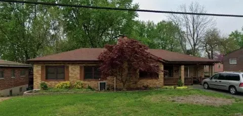 4011 Geraldine Ave, Saint Ann, MO 63074
