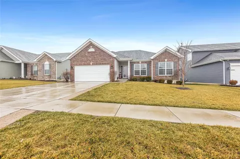409 Fox Sedge Ct, O'fallon, MO 63366 photo 2
