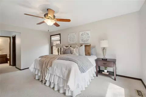 1368 Forest Splendor Trl, Wildwood, MO 63021 photo 17