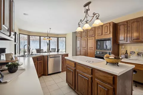 1368 Forest Splendor Trl, Wildwood, MO 63021 photo 12