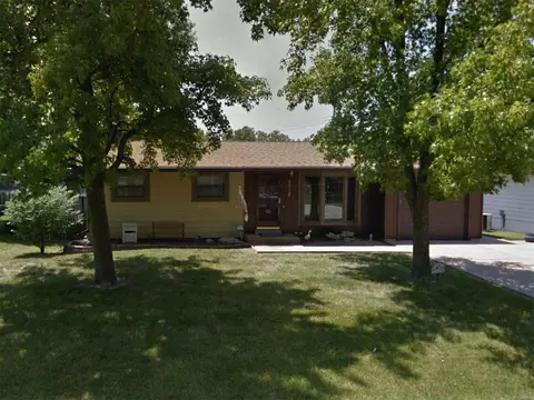 9512 Bobmar Dr, Saint Louis, MO 63123