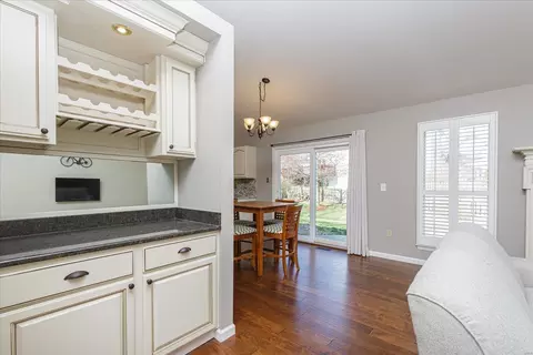 Kitchen - 2205 Currier Pl, O'fallon, MO 63368 photo 5 of 6