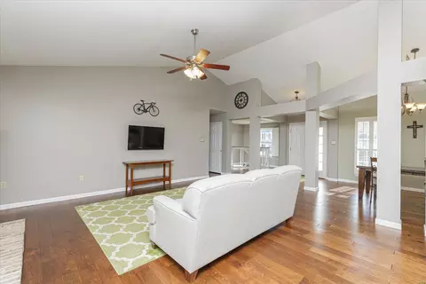 Living - 2205 Currier Pl, O'fallon, MO 63368 photo 4 of 4