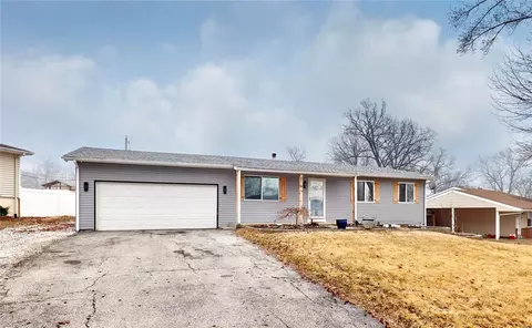 16 Colgate Cir, O'fallon, MO 63366 photo 3