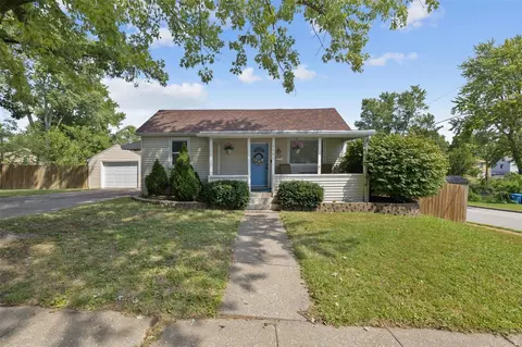 9501 Theodosia Ave, Saint Louis, MO 63114