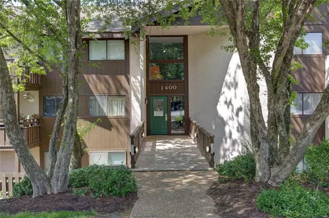 1400 Heritage Lndg #308, Saint Charles, MO 63303