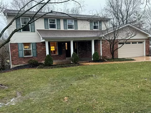 915 Baintree Ln, Ballwin, MO 63011