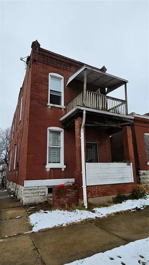 4035 California Ave, Saint Louis, MO 63118