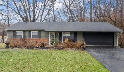4 San Camille Ct, Saint Charles, MO 63303