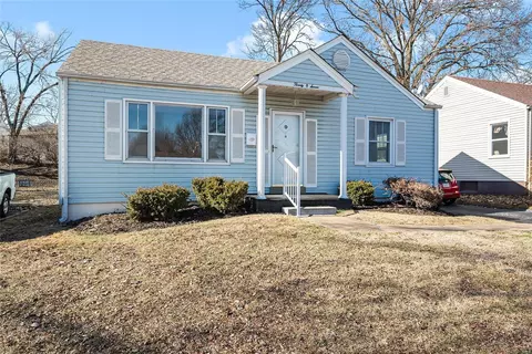 2007 Wismer Ave, Overland, MO 63114