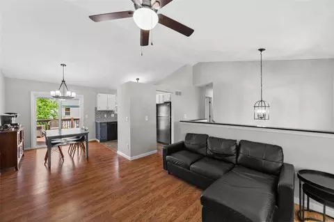 Entry Way - 142 Lamplighter Way, O'fallon, MO 63368 photo 2 of 3