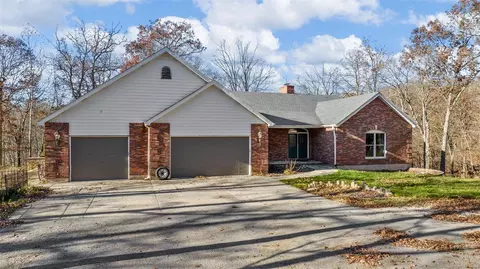 173 Quail Run Dr, Defiance, MO 63341