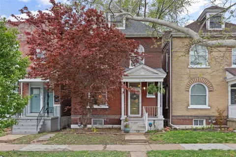4158 Shaw Blvd, Saint Louis, MO 63110