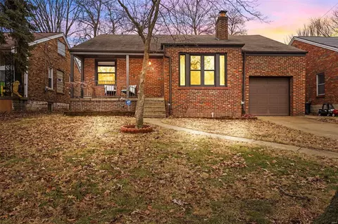 7611 Suffolk Ave, Saint Louis, MO 63119