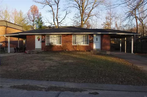 10256 Jeffleigh Ln, Saint Louis, MO 63123