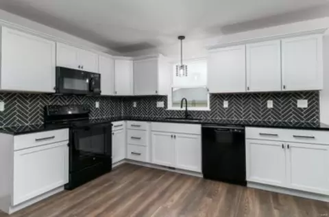 12 Pershing Cir, O'fallon, MO 63366 photo 8