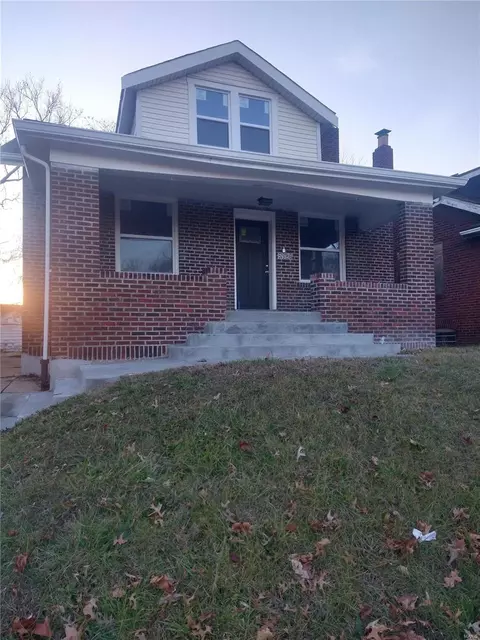 5980 Astra, Saint Louis, MO 63147