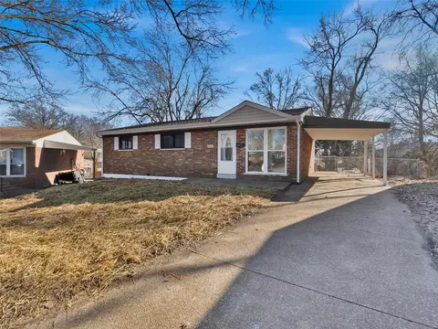 8008 Milan Ave, Saint Louis, MO 63130