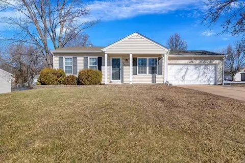 601 Woodcrest Blvd, O'fallon, MO 63368
