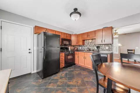 Kitchen - 601 Woodcrest Blvd, O'fallon, MO 63368 photo 3 of 3