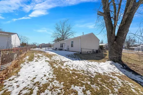 Exterior - 601 Woodcrest Blvd, O'fallon, MO 63368 photo 6 of 6